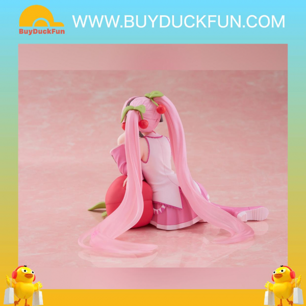 Taito Hatsune Miku 櫻未來 Desktop Cute Figure (Cherry Cushion Ver.)